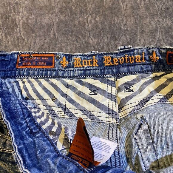 Distressed Rock Revival Helmet Size 31 Straight Embroidered Light Wash Jeans - Picture 11 of 12